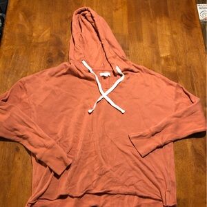 Cropped lightweight hooded sweatshirt